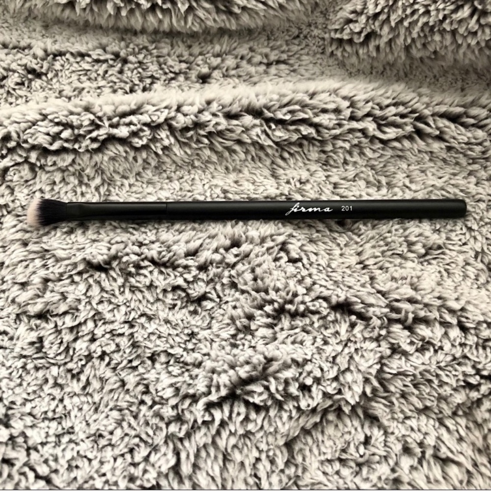 201 Eyeshadow Blending Brush - Black